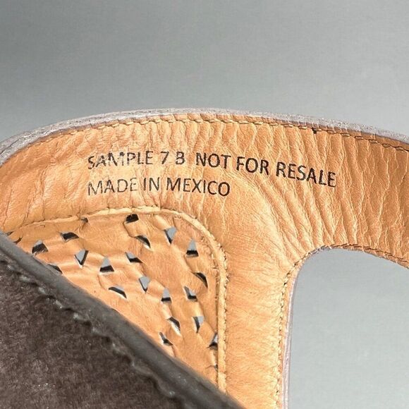 Trask Parker Sandals Women's 7 Pewter Suede Perforated Heeled Slingback Heels - Picture 11 of 11